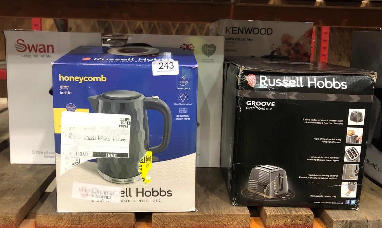 QUANTITY OF KITCHEN & APPLIANCES ITEMS TO INCLUDE RUSSELL HOBBS HONEYCOMB ELECTRIC 1.7L CORDLESS KETTLE (FAST BOIL 3KW, GREY PREMIUM PLASTIC, MATT & HIGH GLOSS FINISH, REMOVABLE WASHABLE ANTI-SCALE F