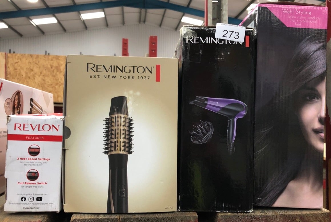 QUANTITY OF HEALTH & BEAUTY ITEMS TO INCLUDE REVLON HAIR TOOLS RVHA6017UK TANGLE  HOT AIR STYLER, BLACK: LOCATION - B