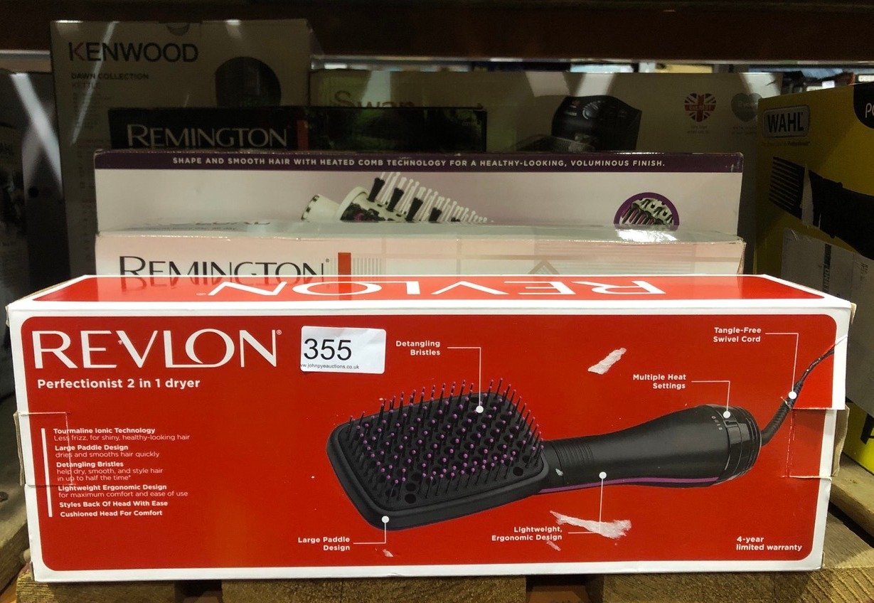 QUANTITY OF HEALTH & BEAUTY ITEMS TO INCLUDE REVLON RVHA6475UK PERFECTIONIST 2-IN-1 DRYER: LOCATION - C