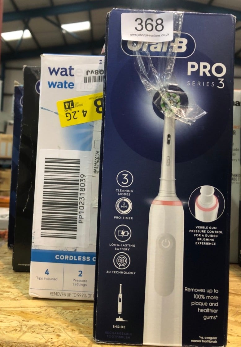 QUANTITY OF HEALTH & BEAUTY ITEMS TO INCLUDE ORAL-B PRO 3 ELECTRIC TOOTHBRUSH FOR ADULTS, 1 CROSS ACTION TOOTHBRUSH HEAD, 3 MODES, ORAL B ELECTRIC TOOTHBRUSH WITH PRESSURE SENSOR,  UK PLUG, 3000, WHI