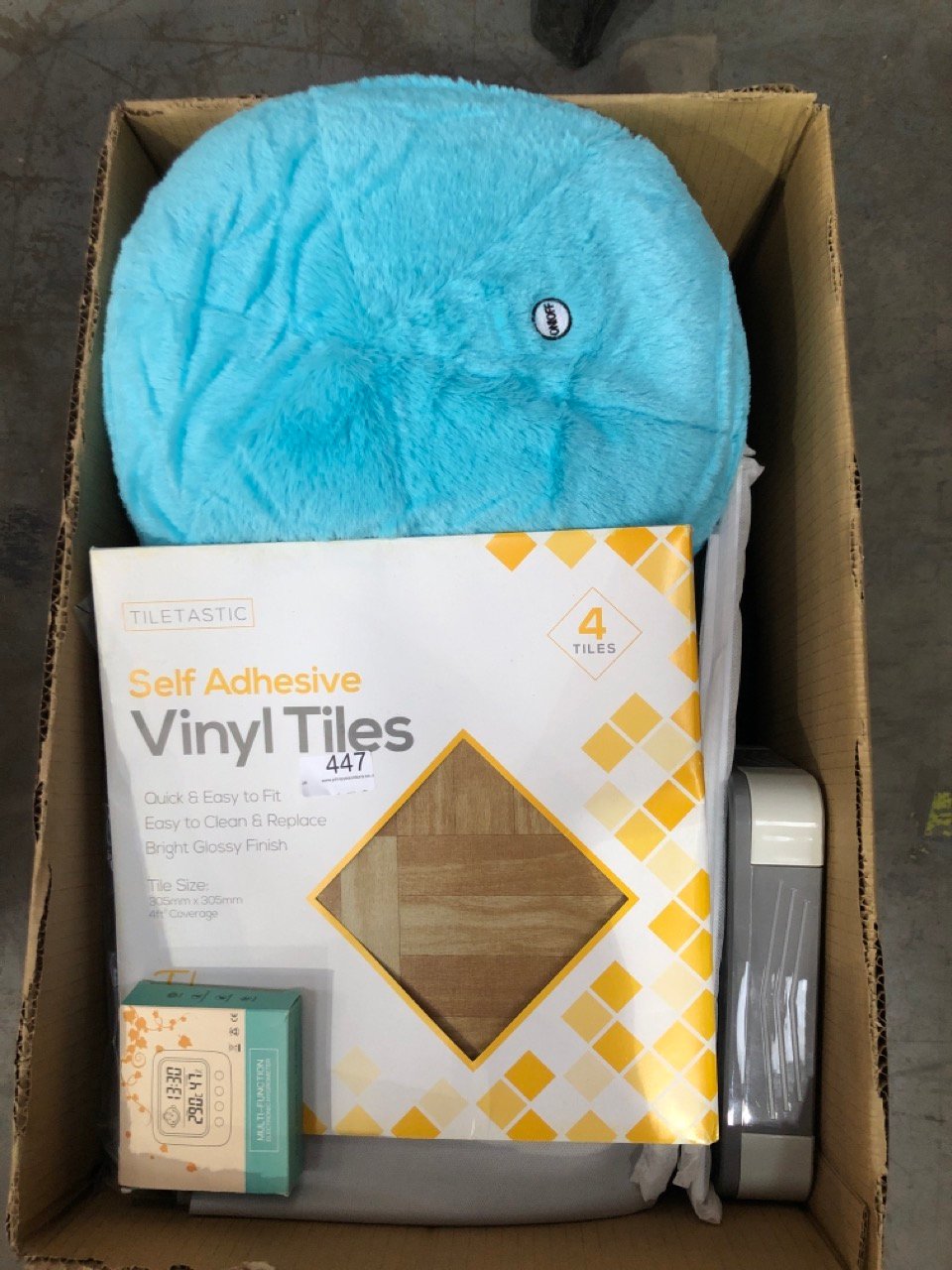 QUANTITY OF ASSORTED HOME ITEMS TO INCLUDE SELF ADHESIVE VINYL TILES: LOCATION - D