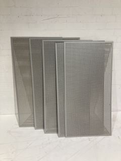 PACK OF 5 MDF DECORATIVE MESH PANELS RRP £125