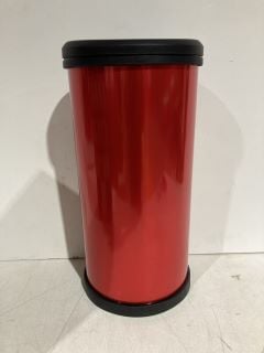 2 BINS TO INCLUDE DECO BIN 40 L