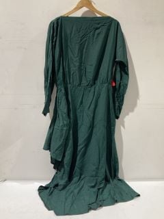 BOX OF PREMIUM DESIGNER APPAREL TO INCLUDE AX PARIS GREEN HIGH - LOW MIDI DRESS SIZE 14