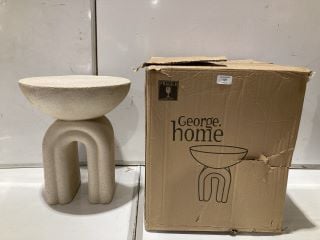 2 GEORGE OUTDOOR SIDE TABLES