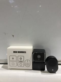 BOX OF ELECTRONICS TO INCLUDE BLACK VIDEO WIRELESS DOOR BELL