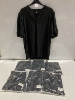 BOX OF CLOTHES TO INCLUDE BLACK SHORT SLEEVE SHIRT SIZE XL