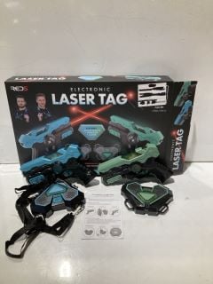 BOX OF ELECTRONICS TO INCLUDE RED5 ELECTRONIC LASER TAG