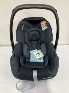 MAXICOSI CABRIOFIX I SIZE CAR SEAT RRP £100