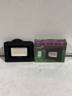 4 X LUMINEUX FL700 SERIES LED 30W BASIC FLOODLIGHT