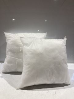 BOX OF SQUARE CUSHIONS