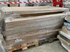 PALLET WITH A VARIETY OF FURNITURE OF VARIOUS MODELS AND SIZES INCLUDING GUADIANA HEADBOARD (MAY BE BROKEN OR INCOMPLETE).