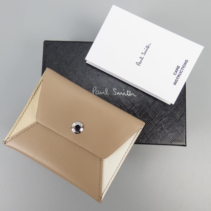 Paul Smith Envelope Credit Card wallet, Made In Italy , With Box (VAT ONLY PAYABLE ON BUYERS PREMIUM)