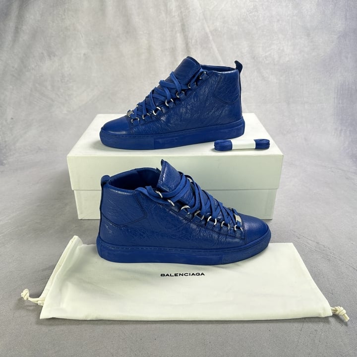 Balenciaga Arena High Sneakers With Box, Dust Bag And Spare Laces REF: 483497 WAY40 4300 - Size 39 (VAT ONLY PAYABLE ON BUYERS PREMIUM)