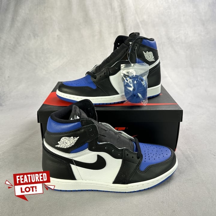 Air Jordan 1 Retro High 'Royal Toe' Sneakers With Box REF:555088-041 - Size UK 7 (VAT ONLY PAYABLE ON BUYERS PREMIUM)