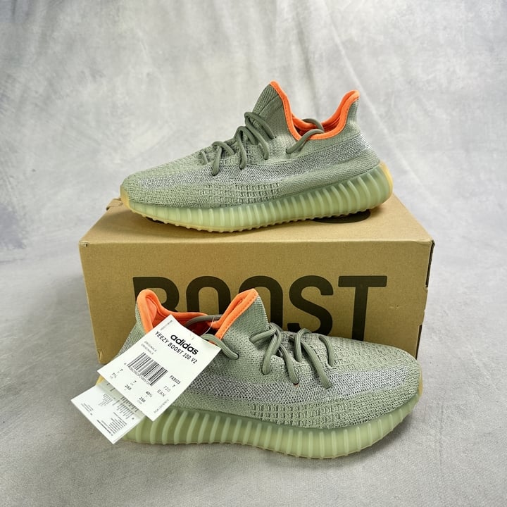 Adidas Yeezy Boost 350 V2 Sneakers FX9035 With Box - Size UK 7 (VAT ONLY PAYABLE ON BUYERS PREMIUM)