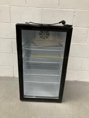 DISPLAY FRIDGE BLACK (DAMAGED) (P.V.P. 279€) .