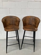 MEUBLE COSY SET OF 2 BAR STOOLS WITH BACKREST, ARMRESTS AND FOOTREST CHAIRS UPHOLSTERED IN VINTAGE INDUSTRIAL SUEDE SEAT 72 CM HIGH FOR KITCHEN, BAR, DINING ROOM, BROWN, (P.V.P. €173'99).