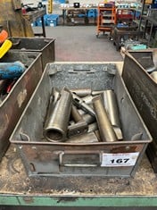 Tote Pan of Various Size Morse Taper Sleeves