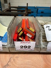 Assorted Sandvik Inserts Including Lin Bin