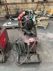 Lincoln Electric CV400-I Welder