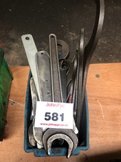 Quantity of Assorted Spanners