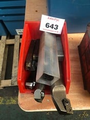 Quantity of Assorted Indexible Turning Tools