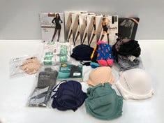 QUANTITY OF UNDERWEAR INCLUDING GREEN BRA WOMEN SECRET SIZE 80C - LOCATION 13C.