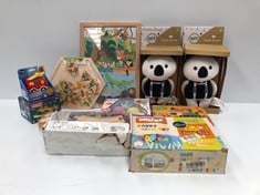 VARIETY OF BABY ITEMS INCLUDING PUZZLE - LOCATION 46C.