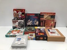 VARIETY OF BOARD GAMES INCLUDING RAMONES PUZZLE - LOCATION 42C.