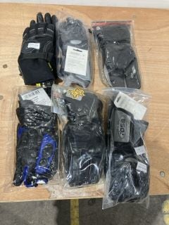 2X ESQU GREY MOTORCYCLE GLOVES SIZE M TO INCLUDE 2 X GLOBAL WARMING RIDING GLOVES SIZE M  URBAN ARMOUR SIZE M  ESQU DAYTONA GLOVES SIZE XS