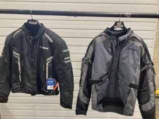 WEISE RIDING JACKET RAIN BLUE AND STEEL GREY (SIZE 44-L) TO INCLUDE DUCHINNI COBRA JACKET BLACK (SIZE L-44)