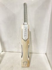 SS PROFESSIONAL GRADE 1 CRICKET BAT - RRP - £325