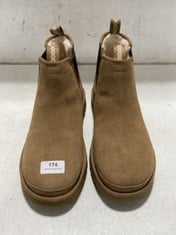 UGG FAUX FUR LINED BOOTS TAN - SIZE 11