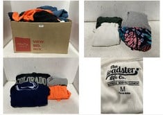 BOX OF ASSORTED CLOTHES TO INCLUDE GSA GEAR BLUE SHORTS - SIZE S