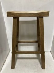 LAREDOUTE GIW057 NATURAL STOOL