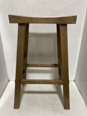 LAREDOUTE GIW057 NATURAL STOOL