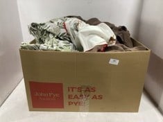 BOX OF LA REDOUTE ITEMS TO INCLUDE LA REDOUTE CURTAIN IN WHITE - SIZE 200 X 135CM - ITEM NO. GGR681