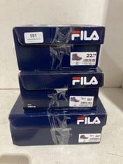 2 X ASSORTED CHILDRENS FILA SHOES TO INCLUDE BOYS FILA BOOTS IN GREY SIZE C10