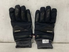 VALLERRET PHOTOGRAPHY GLOVES - RRP - £60