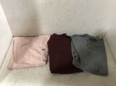 3 X ASSORTED CLOTHING TO INCLUDE LACOSTE SPORT T-SHIRT PALE PINK SIZE 2