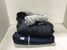 3 X ASSORTED CLOTHING TO INCLUDE CALVIN KLEIN GOLF PUFFER JACKET NAVY SIZE M