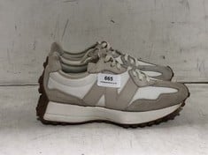 NEW BALANCE TRAINERS WHITE/BEIGE SIZE 5