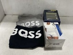 3 X ASSORTED MENS UNDERWEAR TO INCLUDE HUGO BOSS CLASSIC CREW NECK T-SHIRT REGULAR FIT IN PURE COTTON - RRP - £45