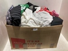 BOX OF ASSORTED CLOTHING TO INCLUDE MUSTO SPORTS TOP IN WHITE- SIZE M