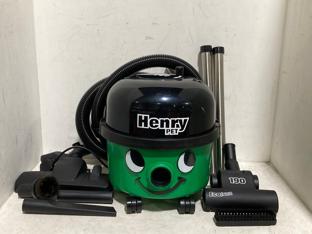 NUMATIC INTERNATIONAL HENRY PET VACUUM CLEANER - RRP £179