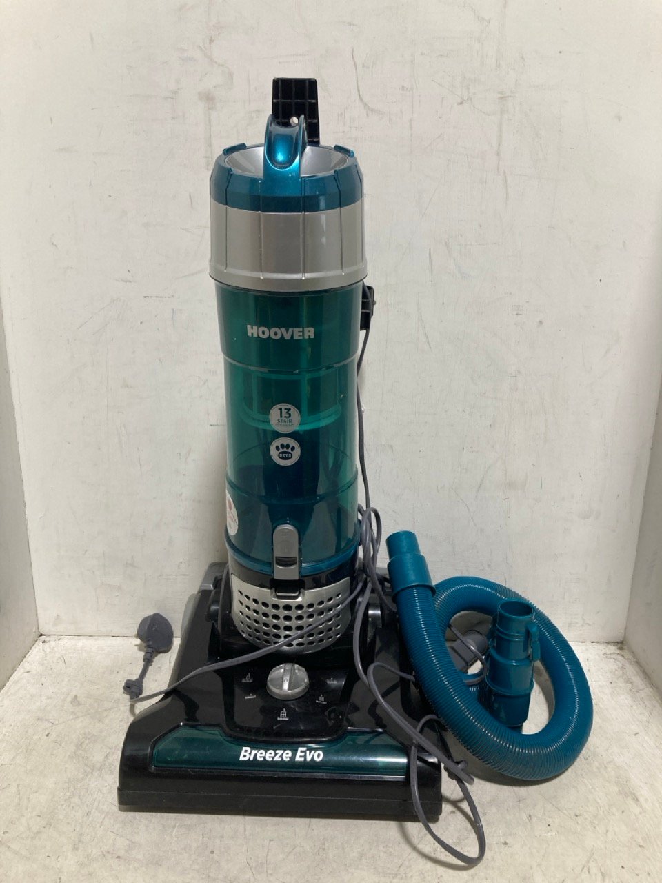 HOOVER BREEZE EVO HOME UPRIGHT VACUUM CLEANER TH31BO01