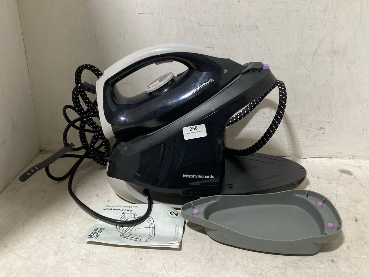 MORPHY RICHARDS EASYSTEAM STEAM GENERATOR IRON 333030