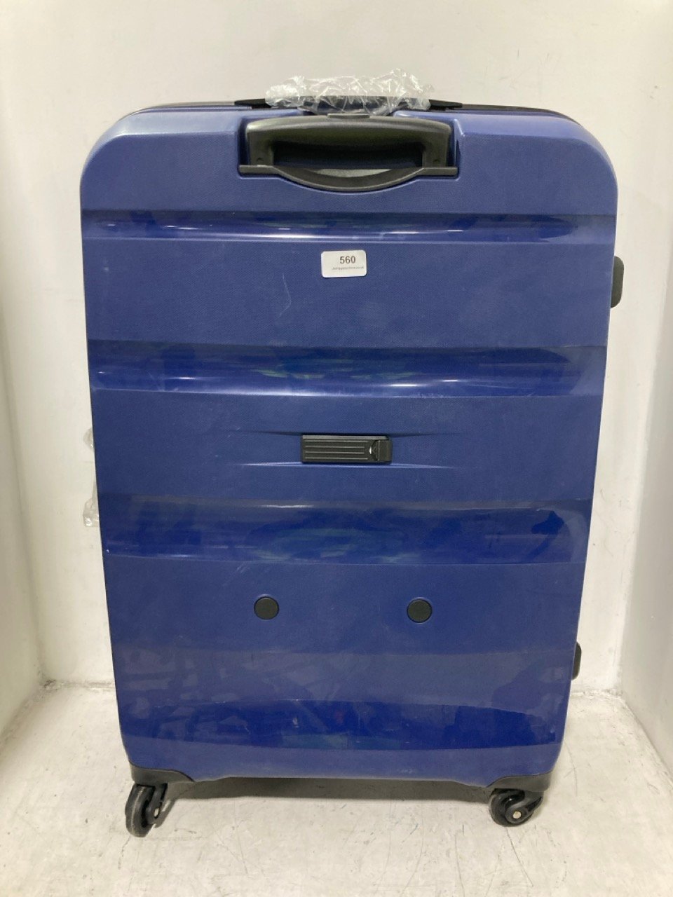 AMERICAN TOURISTER NAVY 4 WHEEL SUITCASE