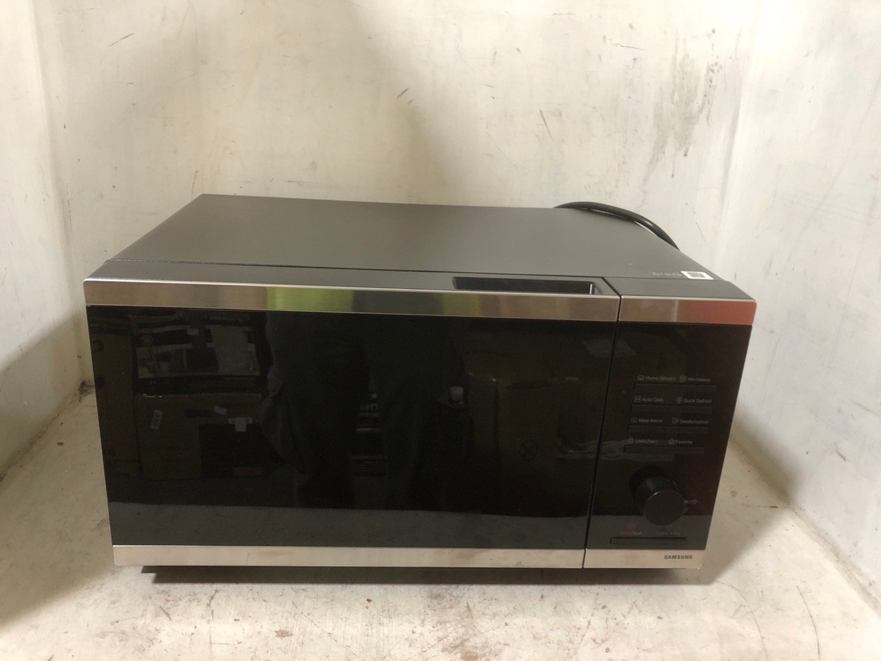 SAMSUNG 23L 800W SOLO MICROWAVE OVEN MS23DG4504ATE3 - RRP £149